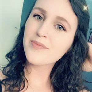 Meet your Posher, Cori